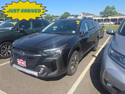 Crystal Black Silica 2024 Subaru Outback Touring