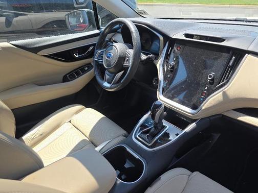 Crystal White Pearl 2022 Subaru Legacy Limited