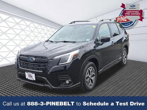 Crystal Black Silica 2024 Subaru Forester Premium