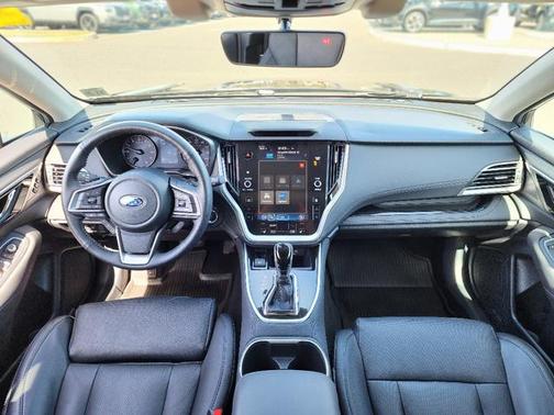 Crystal Black Silica 2022 Subaru Outback Limited