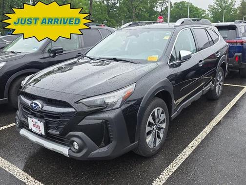 Crystal Black Silica 2024 Subaru Outback Touring XT