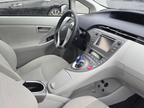 Beige 2013 Toyota Prius v Two