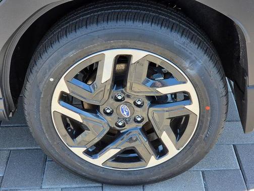 Crystal Black Silica 2026 Subaru Forester Limited