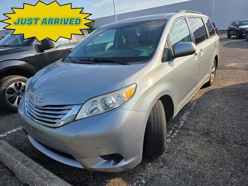 2016 Toyota Sienna L