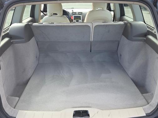 Titanium Gray Metallic 2011 Volvo V50 T5
