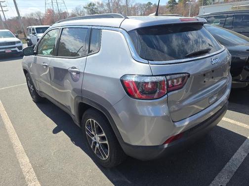 Billet Silver Metallic Clearcoat 2019 Jeep Compass Latitude