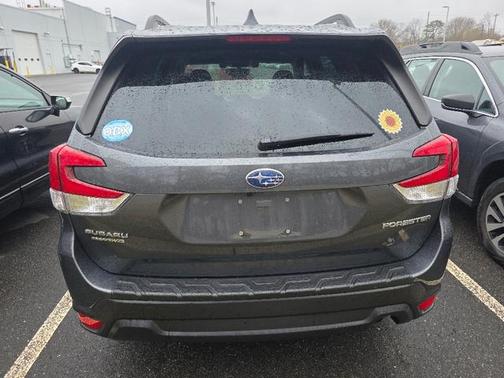 Magnetite Gray Metallic 2021 Subaru Forester Premium