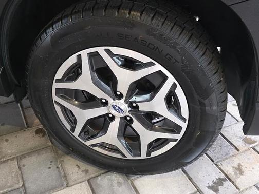 Magnetite Gray Metallic 2021 Subaru Forester Premium