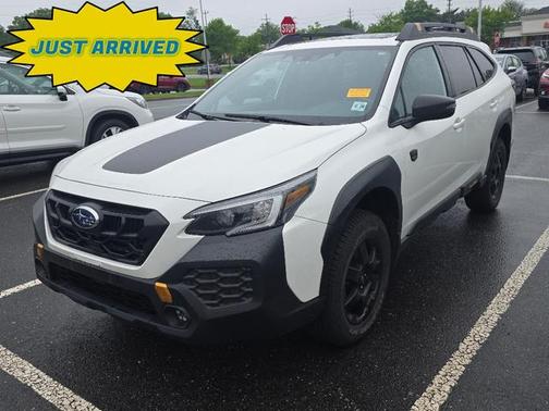 Crystal White Pearl 2024 Subaru Outback Wilderness