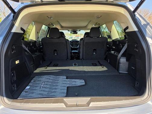 Ice Silver Metallic 2026 Subaru Ascent Limited 7-Passenger