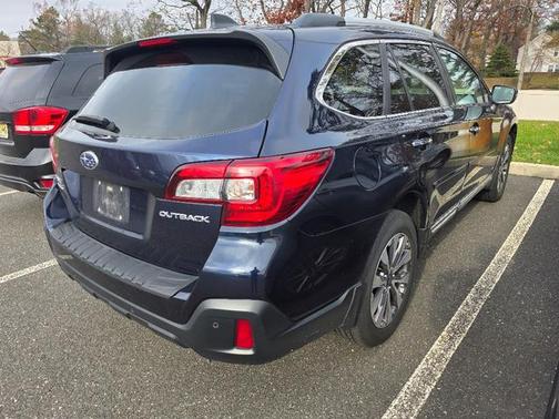 2018 Subaru Outback 2.5i Touring