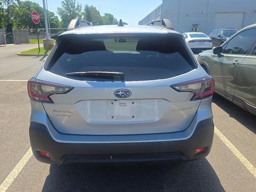 Ice Silver Metallic 2024 Subaru Outback Premium