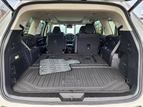 Crystal White Pearl 2026 Subaru Ascent Onyx Edition Touring 7-Passenger