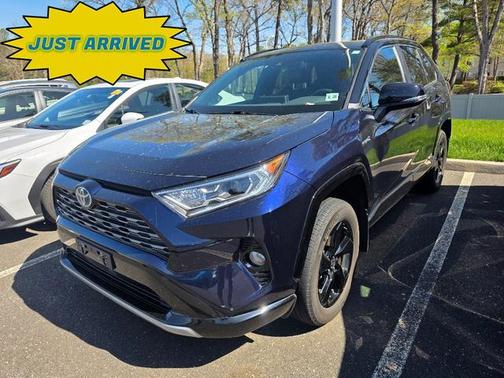 2021 Toyota RAV4 Hybrid SE