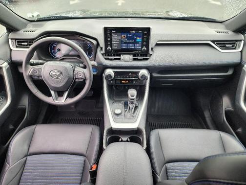 2021 Toyota RAV4 Hybrid SE