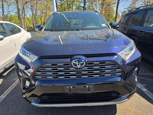 2021 Toyota RAV4 Hybrid SE