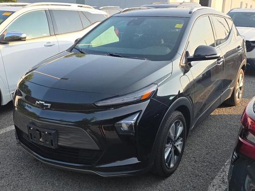Mosaic Black Metallic 2022 Chevrolet Bolt EUV FWD LT