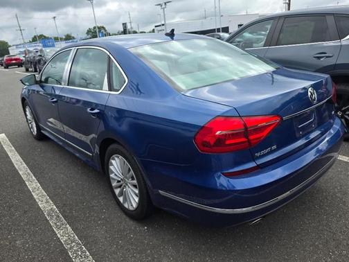 2016 Volkswagen Passat 1.8T SE