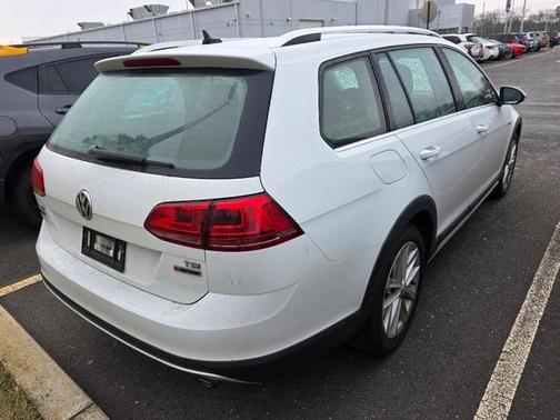 2017 Volkswagen Golf Alltrack TSI SEL