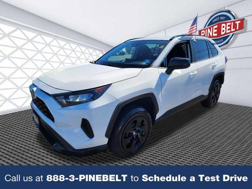 2020 Toyota RAV4 LE
