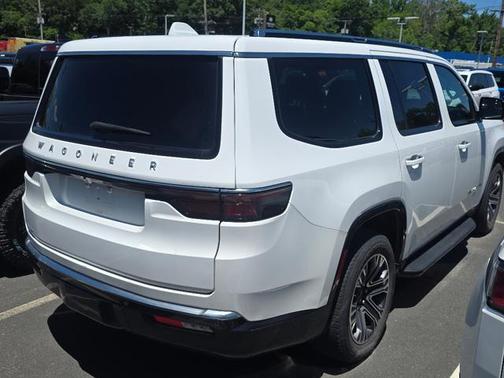 Bright White Clearcoat 2023 Jeep Wagoneer Series I 4x4