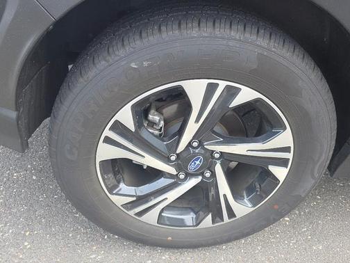 Crystal Black Silica 2024 Subaru Crosstrek Premium