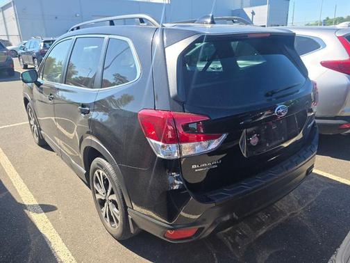 Crystal Black Silica 2023 Subaru Forester Limited