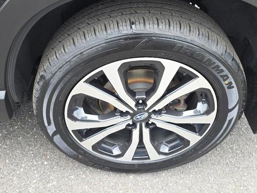 Crystal Black Silica 2023 Subaru Forester Limited