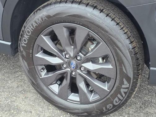 Magnetite Gray Metallic 2025 Subaru Outback Onyx Edition