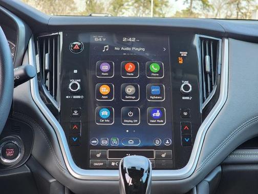 Ice Silver Metallic 2025 Subaru Outback Onyx Edition