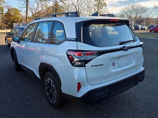 2025 Subaru Forester Base