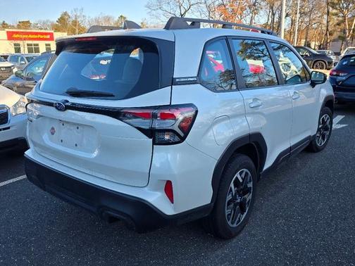 2025 Subaru Forester Base