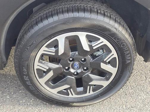 2025 Subaru Forester Base