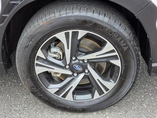 Crystal White Pearl 2024 Subaru Crosstrek Premium