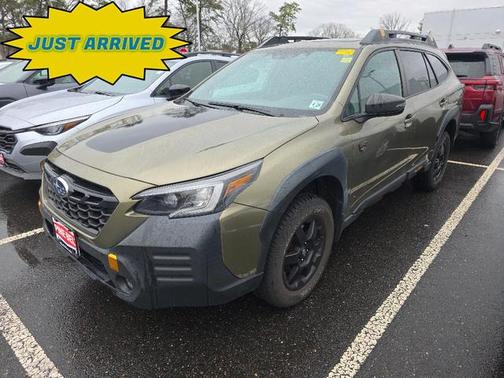 Autumn Green Metallic 2023 Subaru Outback Wilderness