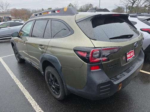 Autumn Green Metallic 2023 Subaru Outback Wilderness