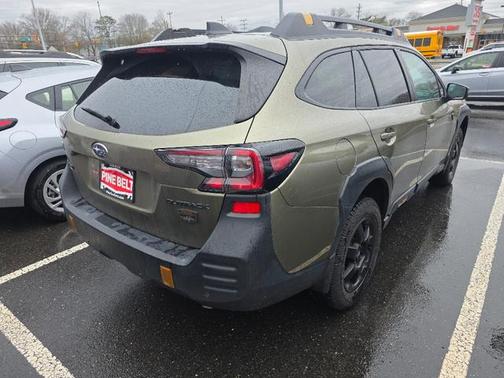 Autumn Green Metallic 2023 Subaru Outback Wilderness