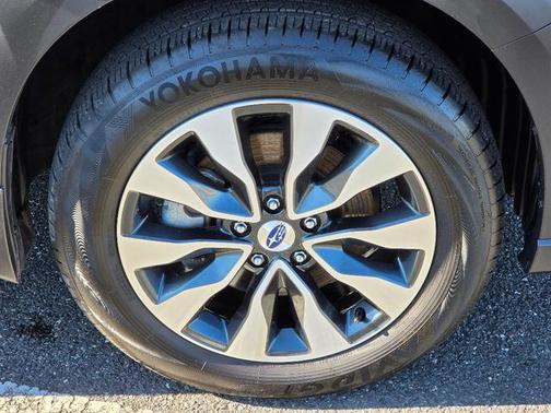 Magnetite Gray Metallic 2025 Subaru Outback Touring XT