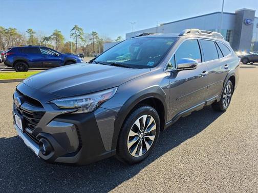 Magnetite Gray Metallic 2025 Subaru Outback Touring XT