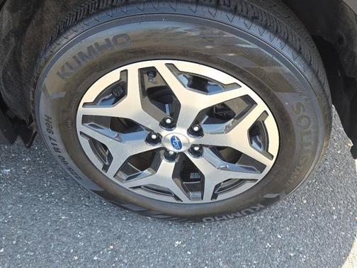 Crystal Black Silica 2020 Subaru Forester Premium