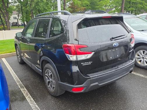 Crystal Black Silica 2020 Subaru Forester Premium