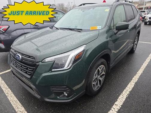 Autumn Green Metallic 2024 Subaru Forester Premium