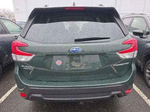Autumn Green Metallic 2024 Subaru Forester Premium