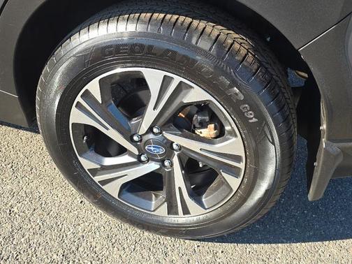 Magnetite Gray Metallic 2024 Subaru Crosstrek Premium