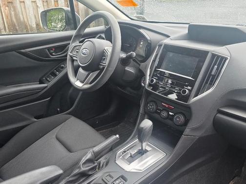 Crystal White Pearl 2022 Subaru Impreza Premium