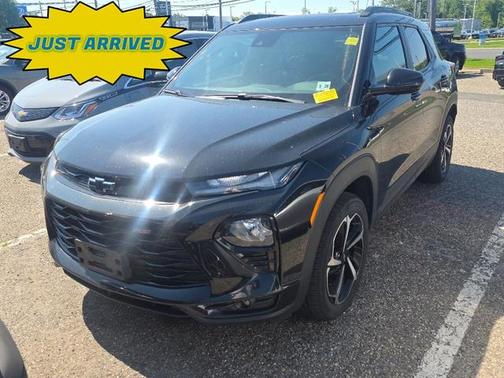 Mosaic Black Metallic 2023 Chevrolet Trailblazer RS