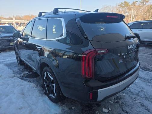 2023 Kia Telluride S