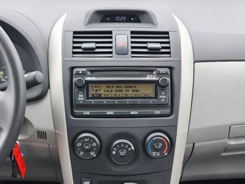 2013 Toyota Corolla L