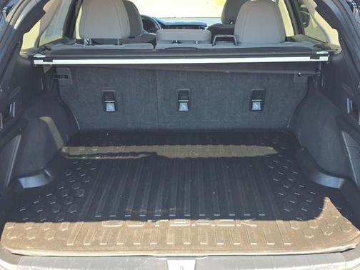 Crystal Black Silica 2023 Subaru Outback Premium