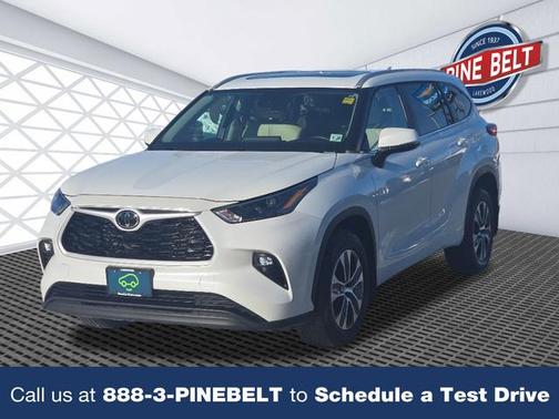 2023 Toyota Highlander XLE